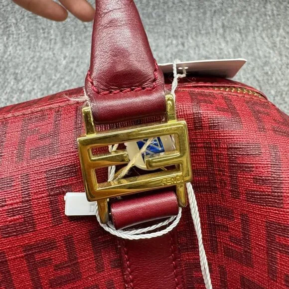 Fendi Leather Hand Bag 525-060625